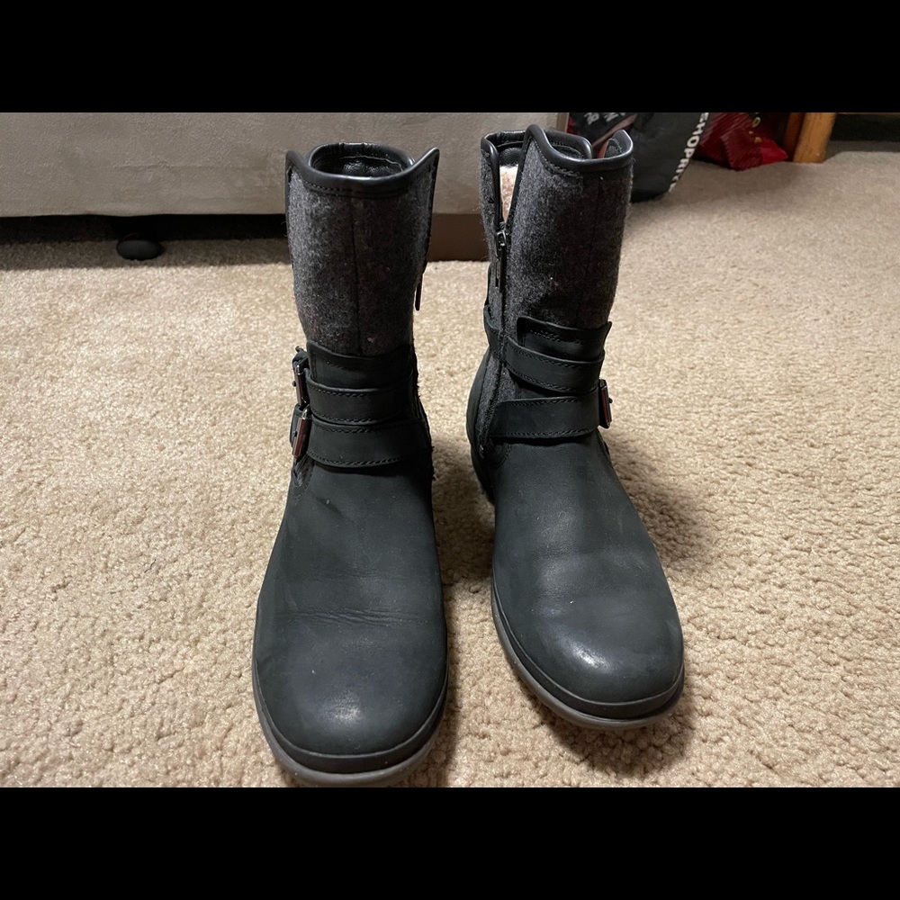 Ugg Leather boots